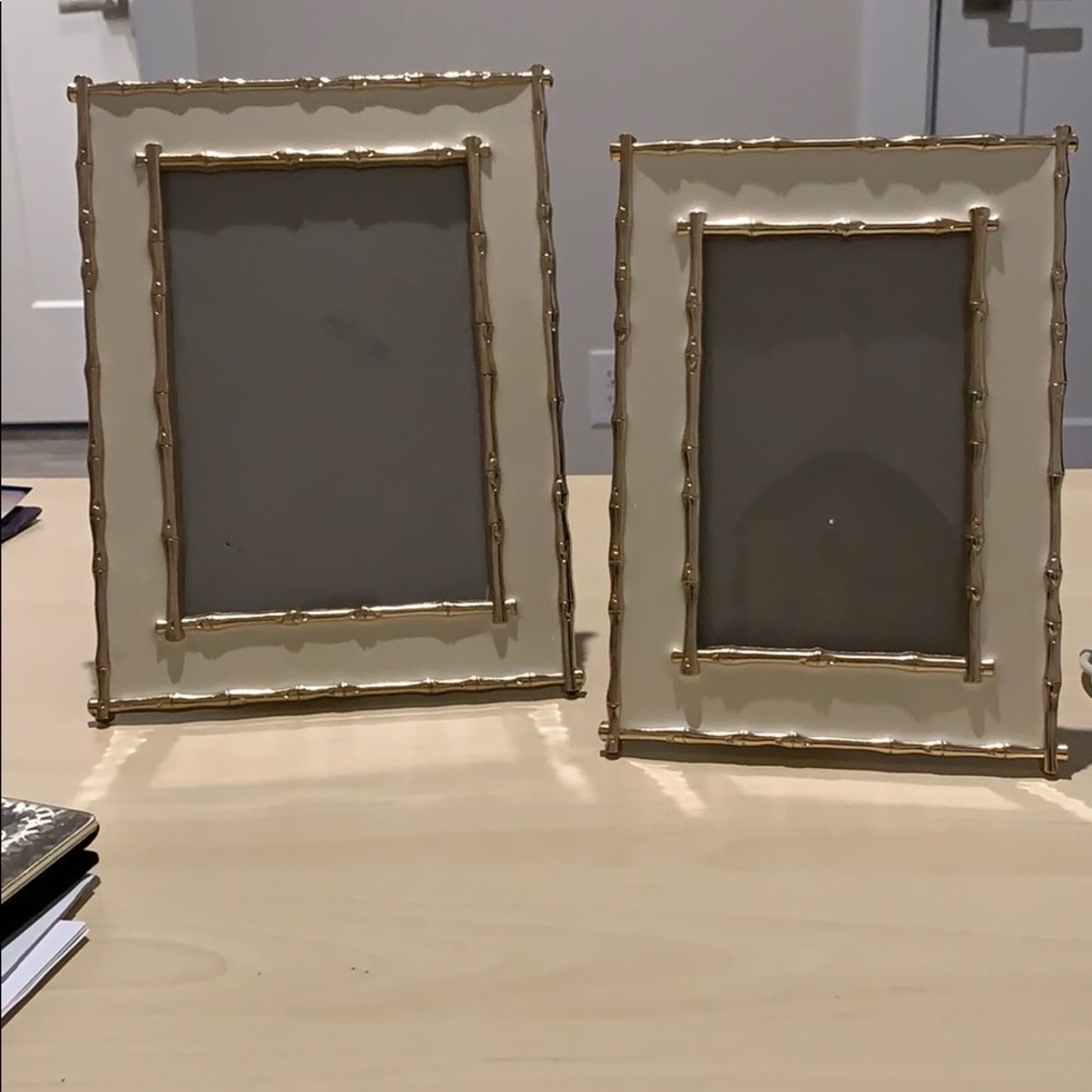 Matching picture frames.